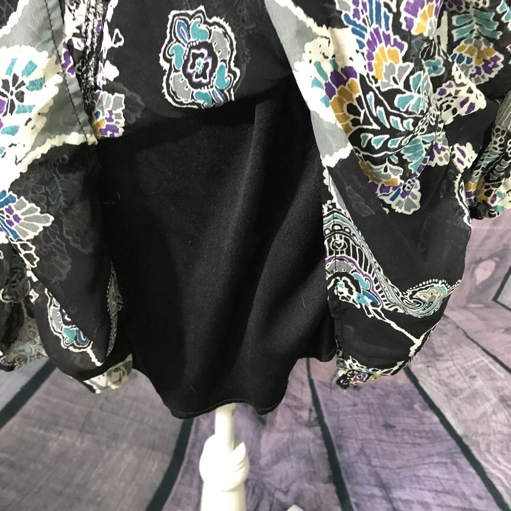 Women’s Floral Tunic - Picture 5 of 8